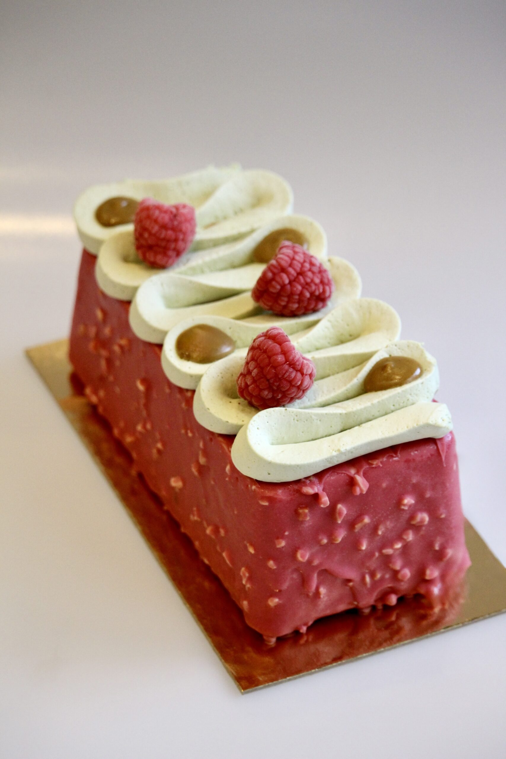 Bûche Framboise Pistache